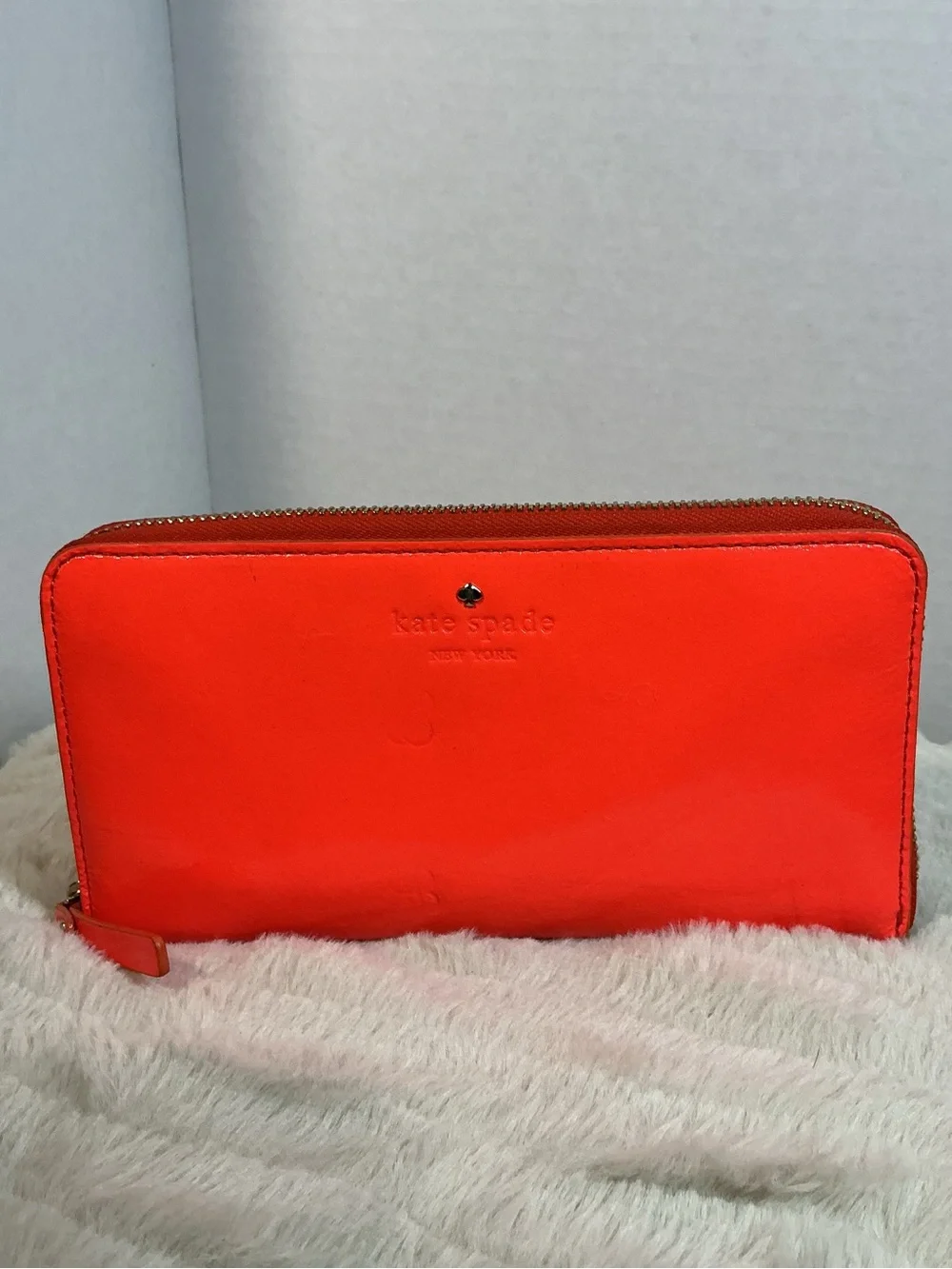 Kate Spade New York Bright Orange/Red Leather Zip Wallet – Great Condition